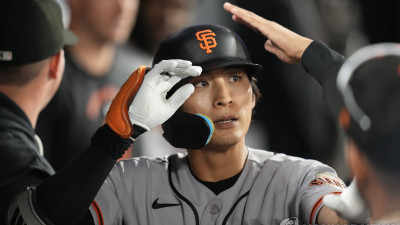 39일 만에 터졌다! 이정후 시즌 10호포…MLB 진출 3년 만에 첫 두 자릿수 홈런