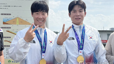 0.317초가 만든 금빛 반전…조광희·김효빈, 한국 첫 2관왕
