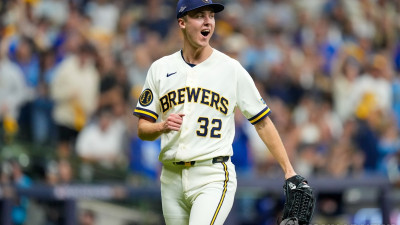 미저로우스키가 스쿠벌 잡았다…밀워키, 다저스 꺾고 NLCS 기선 제압