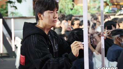 [포토]'러쉬' 유영진, ASL 시즌22 결승전 입장 세리머니