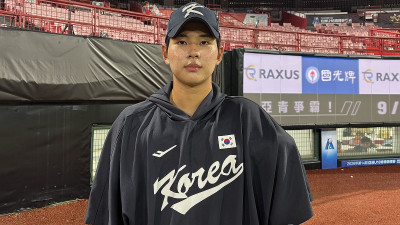 하현승 7이닝 8K 완봉쇼! 한국, 일본 2-0 꺾고 8년 만에 아시아 정상